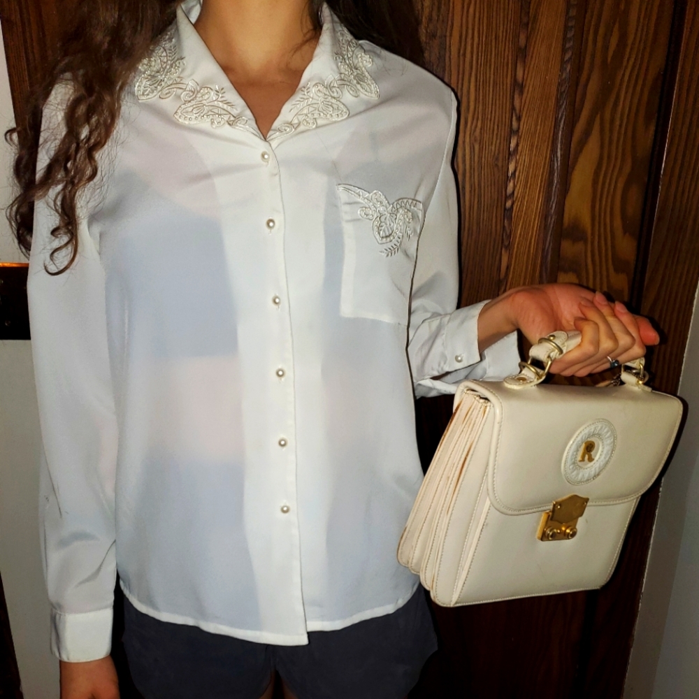 VT Laced & Pearled Blouse
